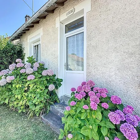 Holiday home L'escale By Interhome Saint-Michel-Chef-Chef